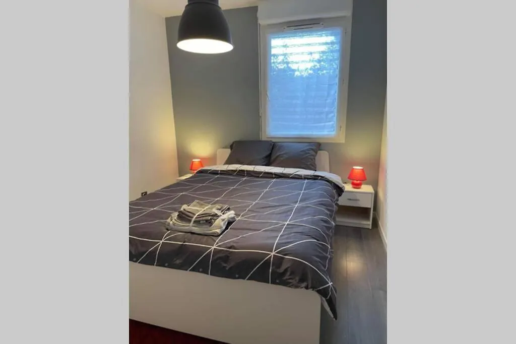 Appartamento Joli T2, jacuzzi, jardin et parking privés, métro Tolosa 0*,